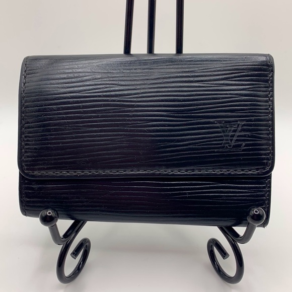 Louis Vuitton Accessories - Louis Vuitton Epi Key Holder Black 6 Rings Authentic